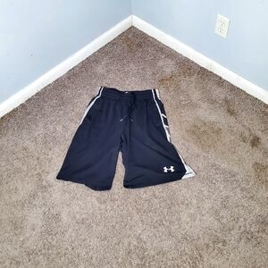 Black shorts underArmour